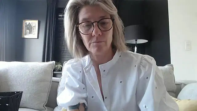 godinflower online show from September 2025 12:29:01 PM