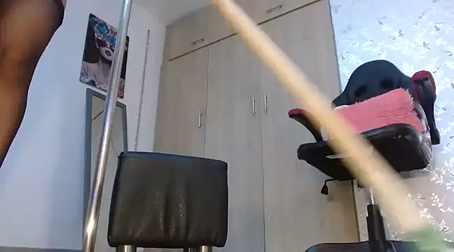 PaulinaRubio  online show from January 2025 10:15:02 PM