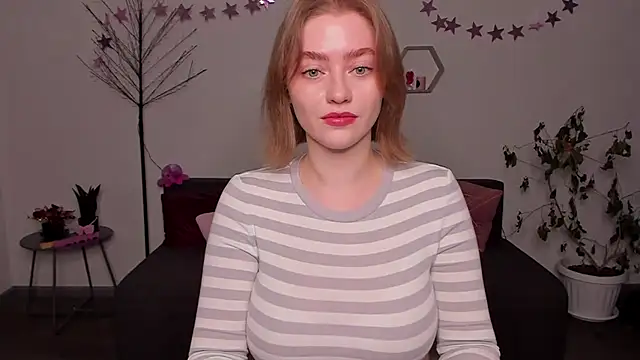 AidaPerry online show from December 2024 03:04:02 PM