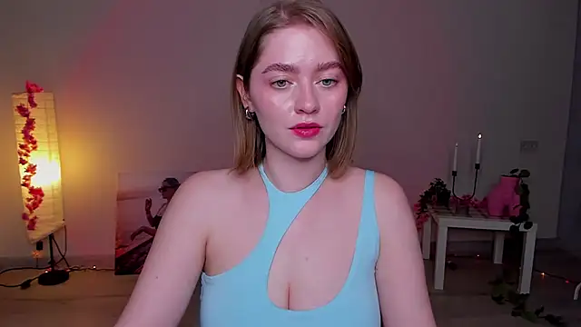 AidaPerry online show from February 2025 05:48:01 PM