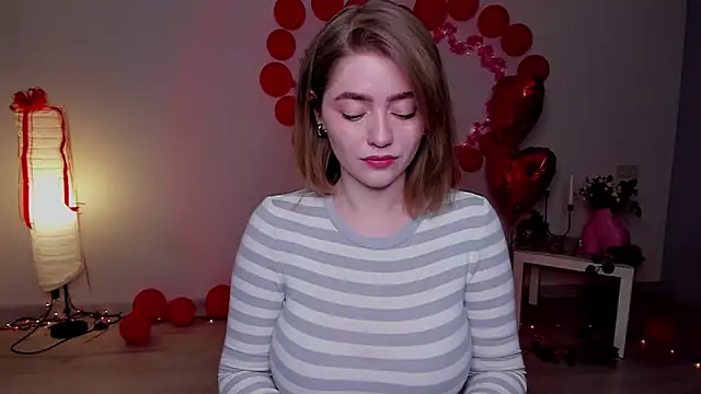 AidaPerry online show from March 2025 05:36:02 PM