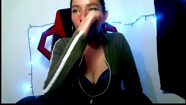 Snapshot of catalina_colombia chatting on February 2025 06:27:02 PM catalina colombia online show from February 2025 06:27:02 PM