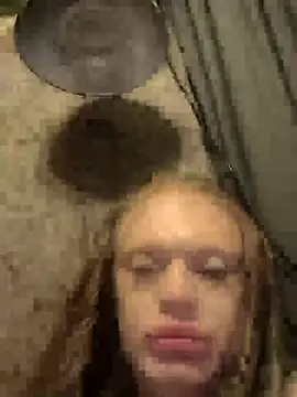 ImCarolinaCutiexxx online show from September 2025 08:32:01 PM