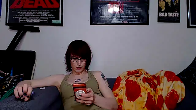 Snapshot of RyffBurnz chatting on April 2026 11:32:02 PM RyffBurnz online show from April 2026 11:32:02 PM