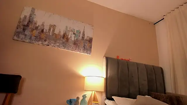 dakotaa   online show from October 2025 07:58:02 PM