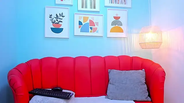 Nahiajhonson  online show from March 2025 01:07:02 PM