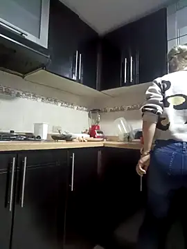 coral smitth online show from February 2025 12:17:02 AM