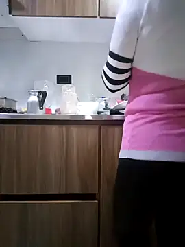 coral smitth online show from November 2025 07:27:01 PM