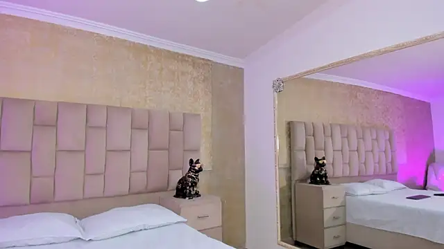 Snapshot of EmmaTorres_ chatting on March 2025 03:54:02 AM EmmaTorres online show from March 2025 03:54:02 AM