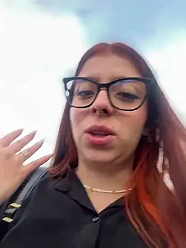 Cloew Marz online show from December 2024 10:02:02 PM