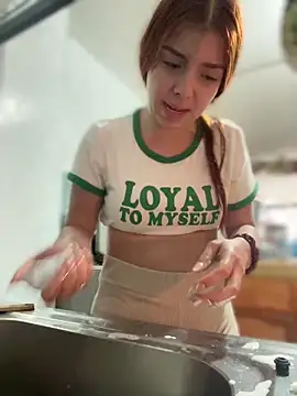 Cloew Marz online show from December 2024 09:19:01 PM