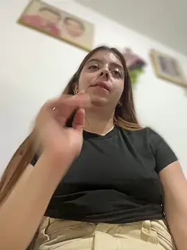 Cloew Marz online show from February 2025 01:31:01 AM