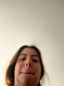 Cloew Marz online show from January 2026 05:49:02 PM