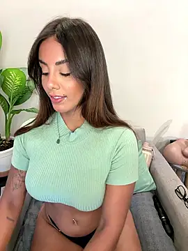 Snapshot of Brownfitbabyy chatting on January 2026 12:09:02 PM Brownfitbabyy online show from January 2026 12:09:02 PM