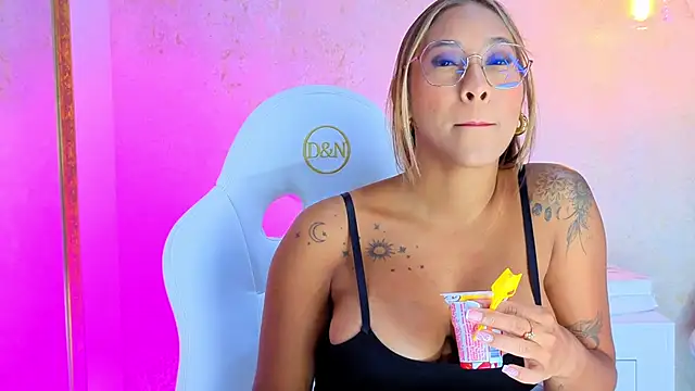 AlessiaLondon online show from November 2025 02:54:01 AM