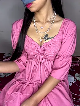 Snapshot of Suhu_love chatting on November 2025 11:32:01 PM Suhu love online show from November 2025 11:32:01 PM