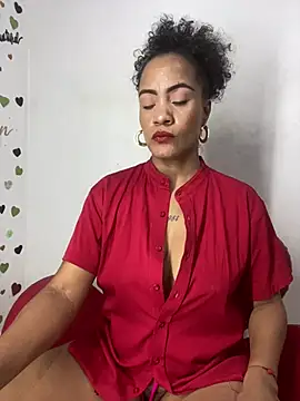 Snapshot of AdelaHaneix chatting on March 2026 01:03:01 AM AdelaHaneix online show from March 2026 01:03:01 AM