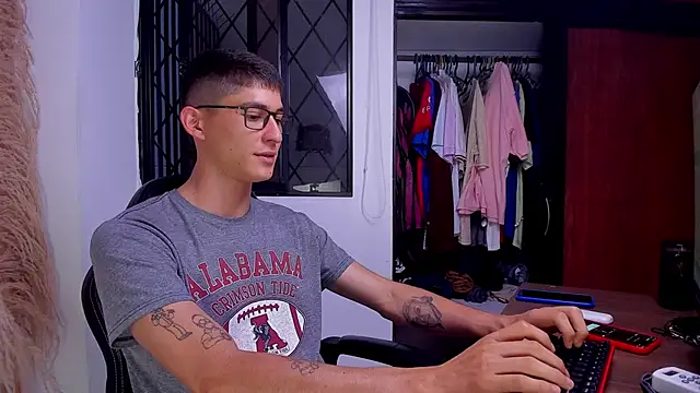 Jaack str online show from November 2025 10:41:02 PM