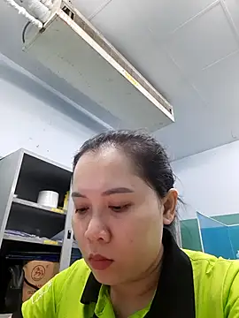 Benlla2802 online show from December 2024 09:02:01 PM