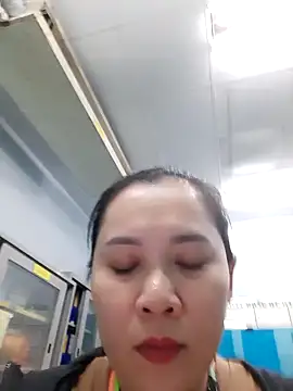 Benlla2802 online show from December 2024 03:22:02 PM