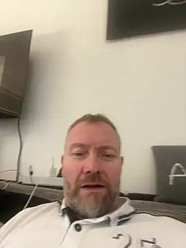 Snapshot of Rockburg chatting on March 2025 10:27:02 AM Rockburg online show from March 2025 10:27:02 AM