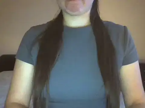 Snapshot of VanesaJewelz chatting on December 2024 03:03:02 PM VanesaJewelz online show from December 2024 03:03:02 PM