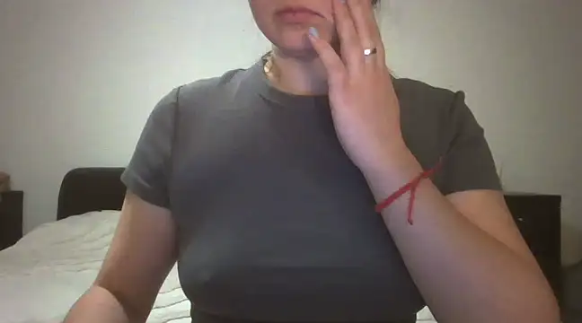 Snapshot of VanesaJewelz chatting on March 2025 08:33:02 PM VanesaJewelz online show from March 2025 08:33:02 PM