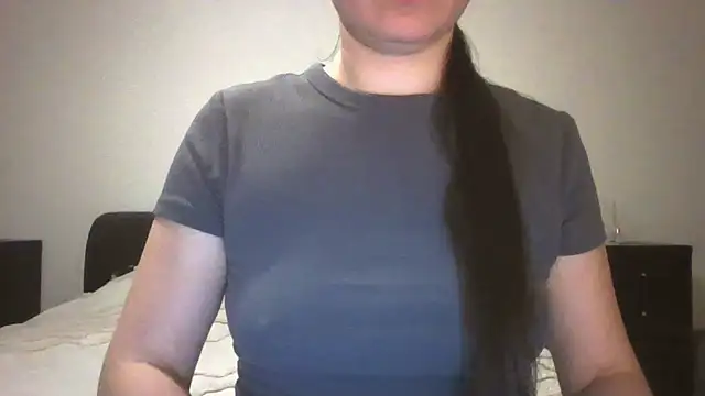 Snapshot of VanesaJewelz chatting on March 2025 08:52:01 PM VanesaJewelz online show from March 2025 08:52:01 PM