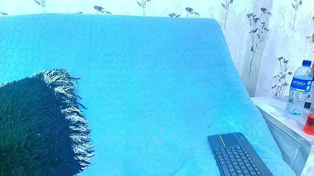 Mia candy 0 online show from March 2025 03:07:01 PM