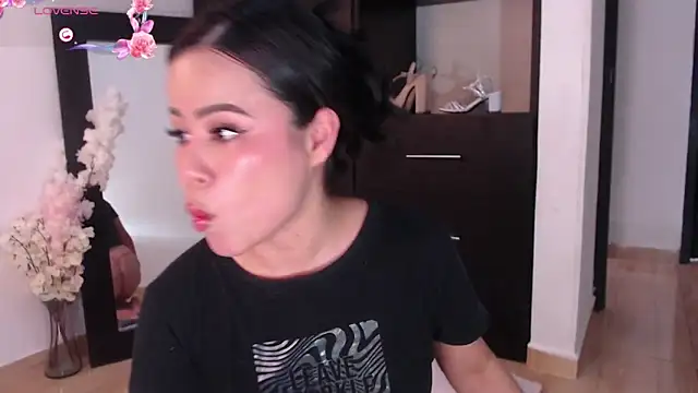 miaking12 online show from February 2025 08:10:01 PM