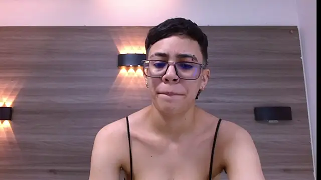 Cutie Shy  online show from March 2025 07:05:02 PM