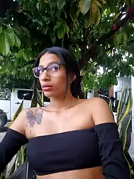 lily sk online show from February 2025 10:51:02 PM