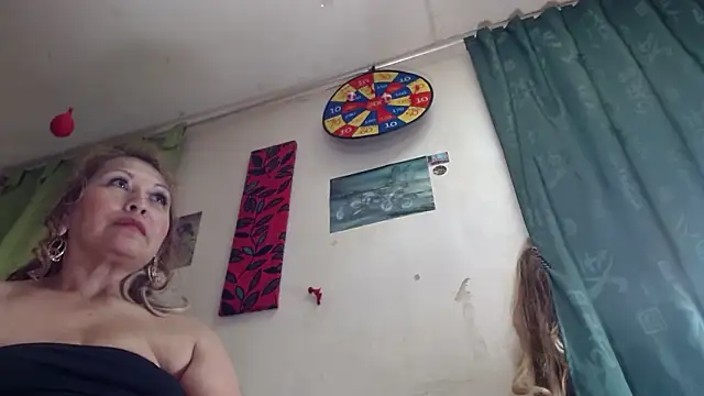 Kazsandraa online show from March 2026 02:10:01 PM