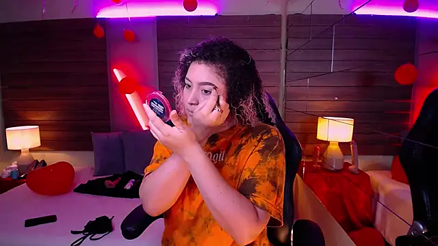 Kateryn  online show from February 2025 07:58:01 PM