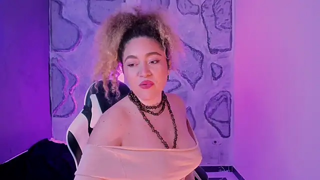 Kateryn  online show from December 2025 04:59:02 PM