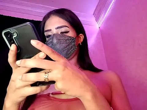 ---sophia--- online show from September 2025 07:18:02 PM