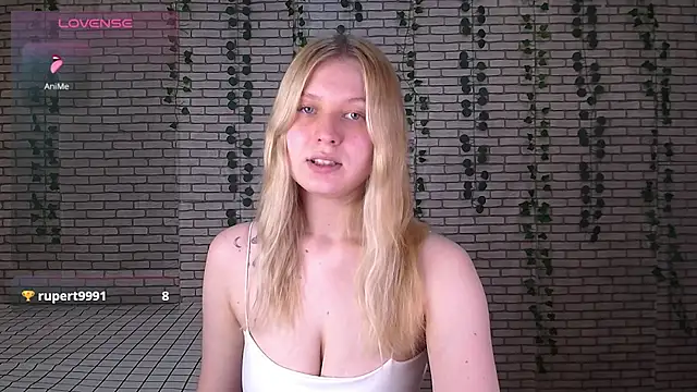 EmiliaDuchess online show from October 2025 09:53:01 AM