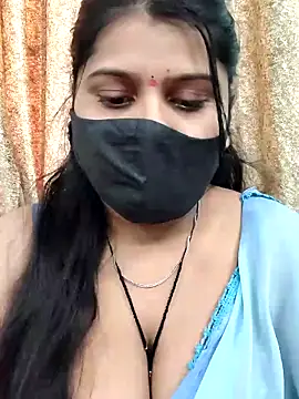 Hotty-simran online show from December 2025 04:44:02 AM