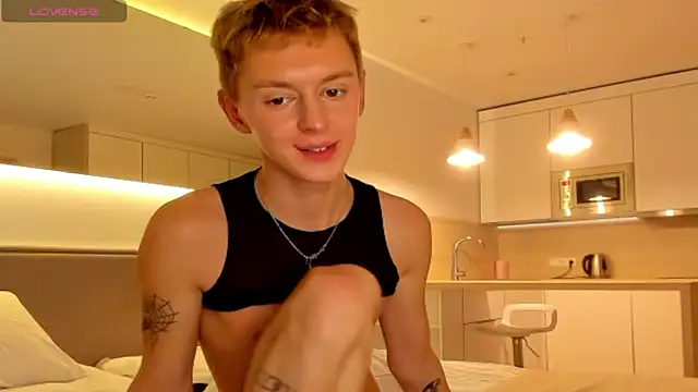 agelandreww online show from December 2024 06:06:01 PM