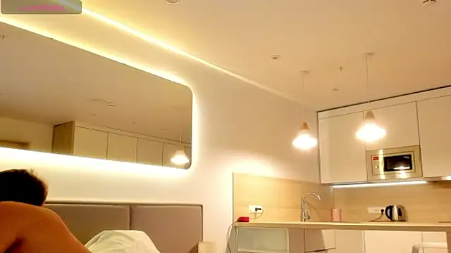 agelandreww online show from January 2025 06:27:01 PM