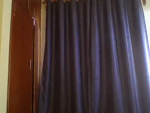 Apple bitch online show from April 2026 04:57:01 AM