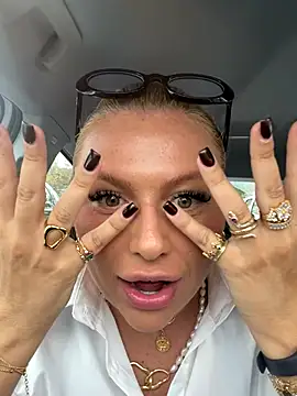 Snapshot of Arabellalee23 chatting on October 2025 01:20:01 PM Arabellalee23 online show from October 2025 01:20:01 PM