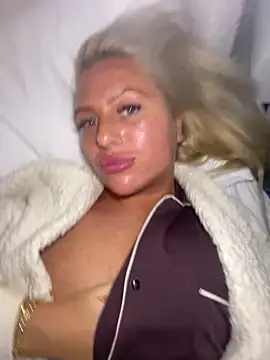 Snapshot of Arabellalee23 chatting on November 2025 10:33:02 PM Arabellalee23 online show from November 2025 10:33:02 PM