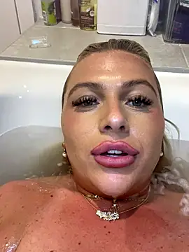 Snapshot of Arabellalee23 chatting on November 2025 07:49:02 PM Arabellalee23 online show from November 2025 07:49:02 PM