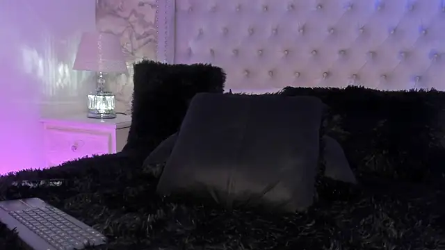 Kev jenner online show from February 2025 11:55:02 PM