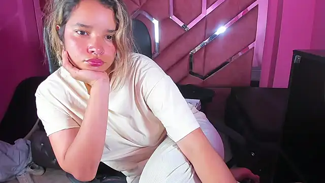 Olivia Fox69 online show from February 2025 06:53:02 AM