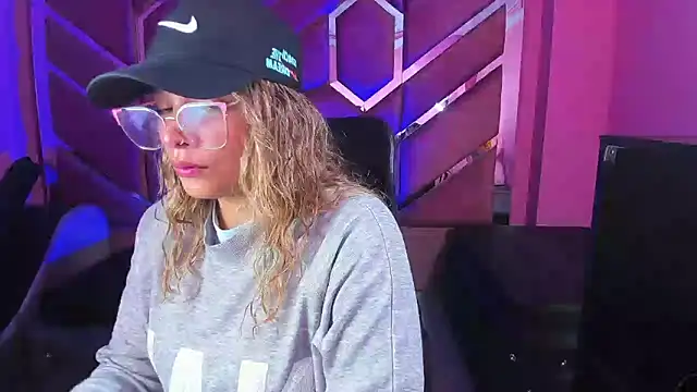 Olivia Fox69 online show from February 2025 02:27:01 AM