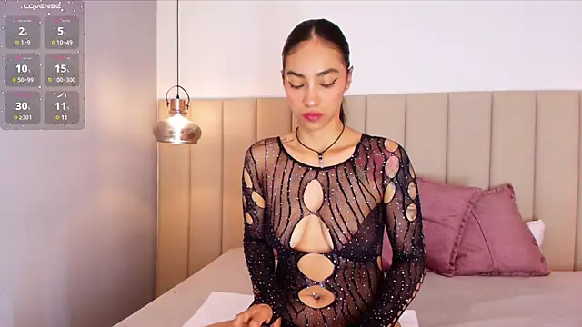 Snapshot of Leamonroe__ chatting on March 2025 10:49:02 AM Leamonroe online show from March 2025 10:49:02 AM