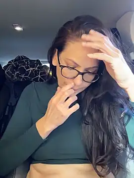 BeautifulMesss online show from November 2025 04:40:02 PM