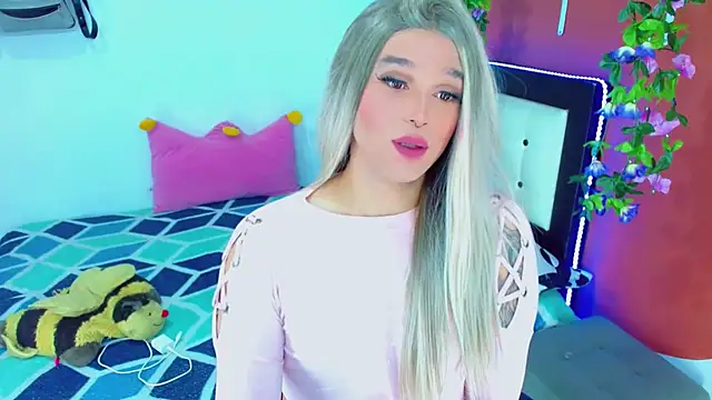 TaylorMon online show from December 2025 07:09:01 PM